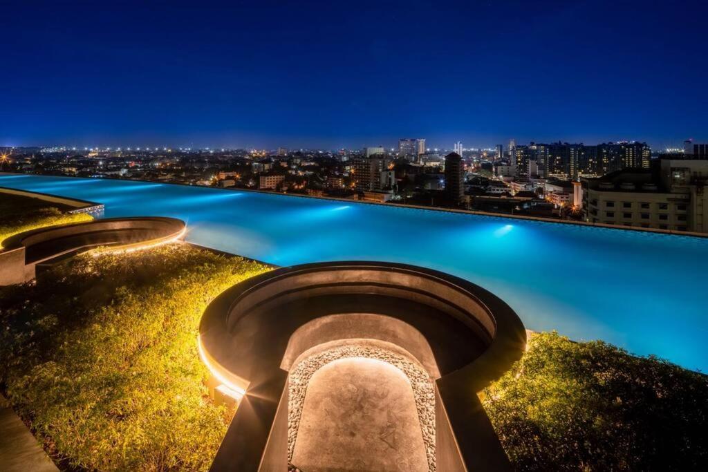 Apartamento The Astra Sky River Melissa Chiang Mai